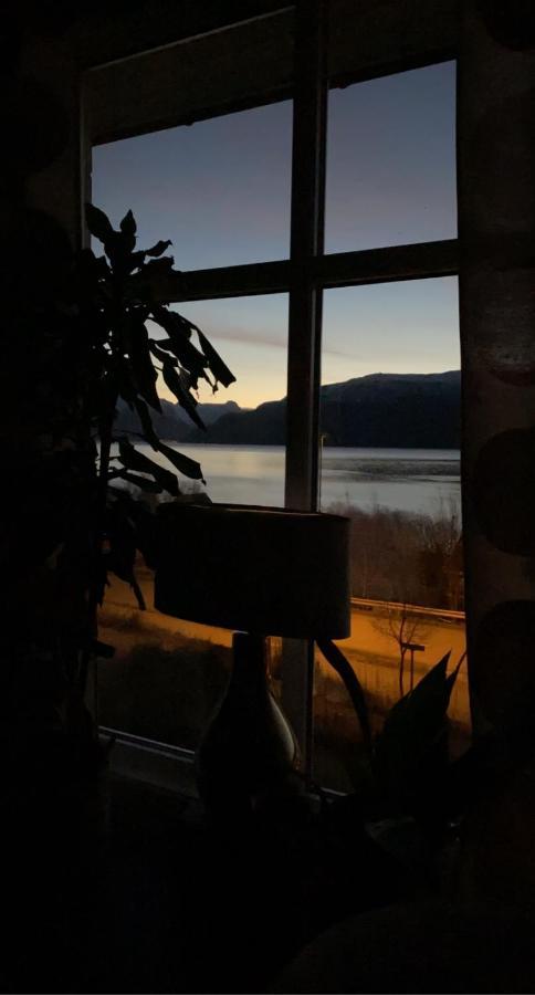 Lyngen, Mackay appartment, Lyngen Lyngseidet Exteriör bild