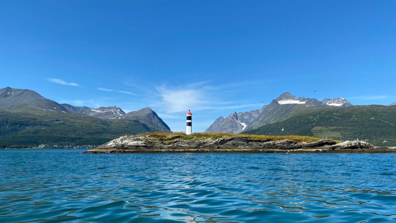 Lyngen, Mackay appartment, Lyngen Lyngseidet Exteriör bild